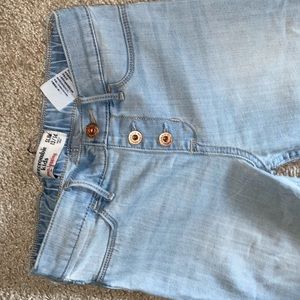 Abercrombie kids light color jeans